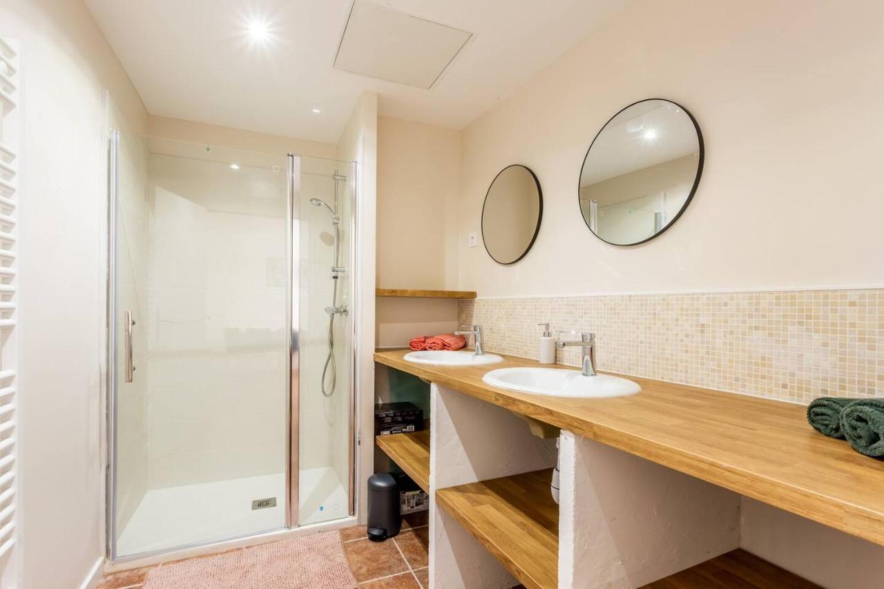 Joli Appartement Avec Jardin / Vieux-Lormont Buitenkant foto